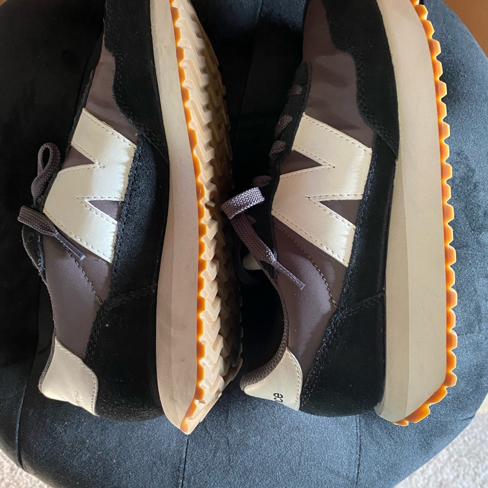 New Balance 237 Sneaker